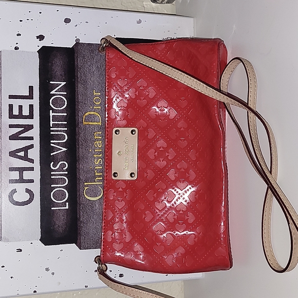 VTG Kate Spade red vinyl crossbody bag - Picture 1 of 6